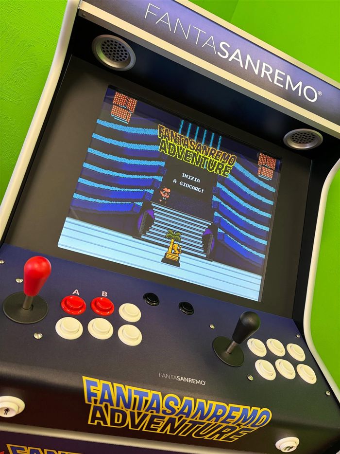 Cabinato arcade custom di FantaSanremo Adventure al Festival di Sanremo